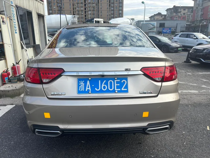 Geely Emgrand GL 2018 1.4T Tipo de conexión inteligente premium automática exterior foto 3 Geely Emgrand GL 2018 1.4T Tipo de conexión inteligente premium automática exterior foto 3