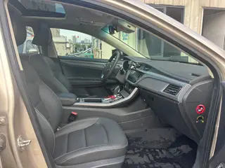 Geely Emgrand GL 2018 1.4T Tipo de conexión inteligente premium automática interior foto 7 Geely Emgrand GL 2018 1.4T Tipo de conexión inteligente premium automática interior foto 7
