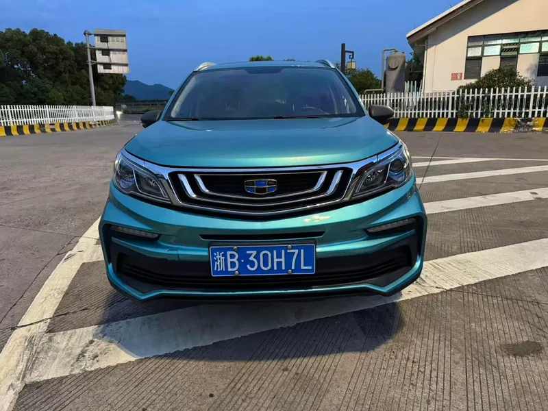 Geely Vision X3 2020 1.5L CVT Finition premium extérieur photo 2 Geely Vision X3 2020 1.5L CVT Finition premium extérieur photo 2