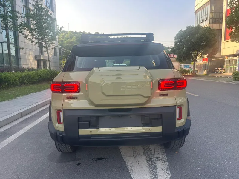 Geely Cowboy 2025 1.5TD Fun Wild Edition interior photo 7 Geely Cowboy 2025 1.5TD Fun Wild Edition interior photo 7