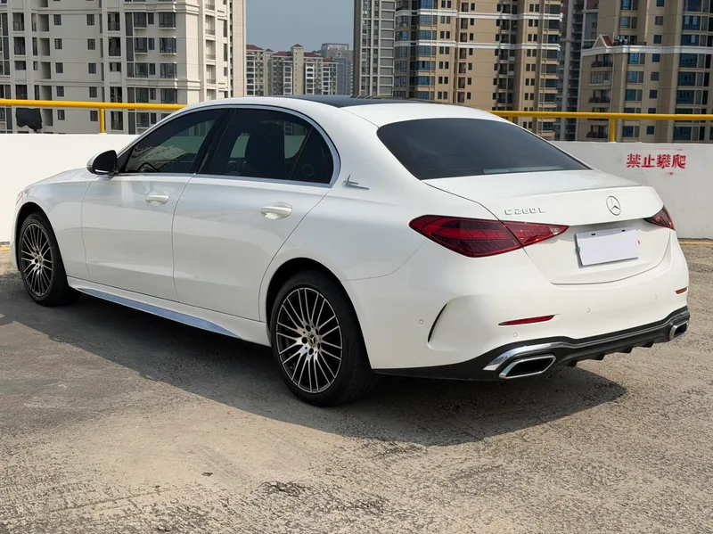 Mercedes-Benz C-Class 2022 C 260 L Sports version interior photo 7 Mercedes-Benz C-Class 2022 C 260 L Sports version interior photo 7