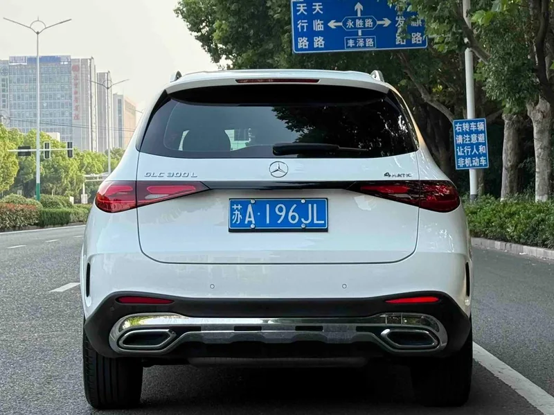 Mercedes-Benz GLC 2024 GLC 300 L 4MATIC Dynamic 5 seat exterior photo 5