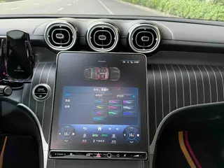 Mercedes-Benz GLC 2024 GLC 300 L 4MATIC Dynamic 5 seat interior photo 16