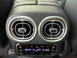 Mercedes-Benz GLC 2024 GLC 300 L 4MATIC Dynamic 5 seat interior photo 18
