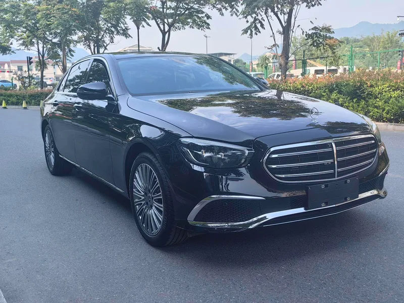 Mercedes-Benz E-Class 2023 Restyling E 300 L Luxury type Passenger car exterior photo 4