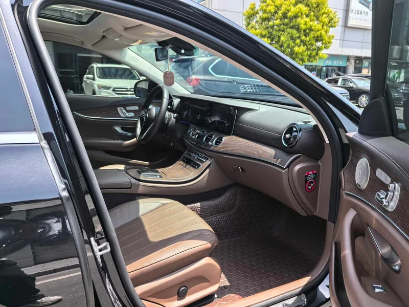Mercedes-Benz E-Class 2023 Restyling E 300 L Luxury type Passenger car exterior photo 6