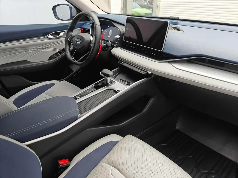 Geely Preface 2023 2.0T Acabado premium exterior foto 4 Geely Preface 2023 2.0T Acabado premium exterior foto 4