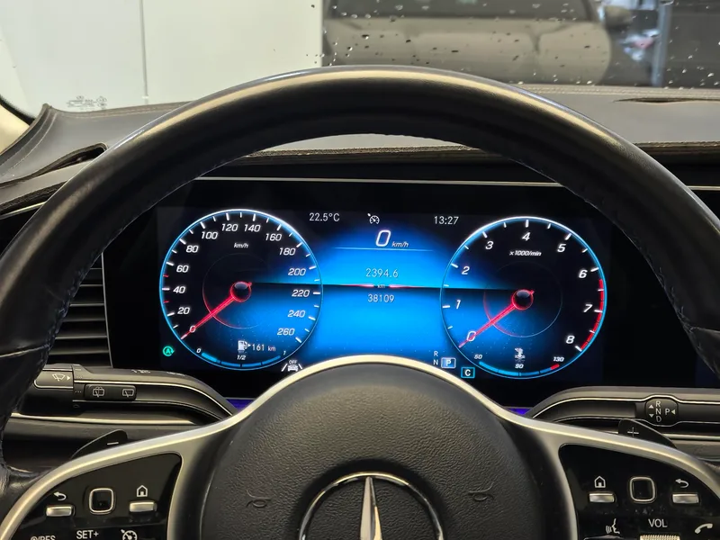 Mercedes-Benz GLE (Imported) 2022 GLE 350 4MATIC Fashionable interior photo 18 Mercedes-Benz GLE (Imported) 2022 GLE 350 4MATIC Fashionable interior photo 18