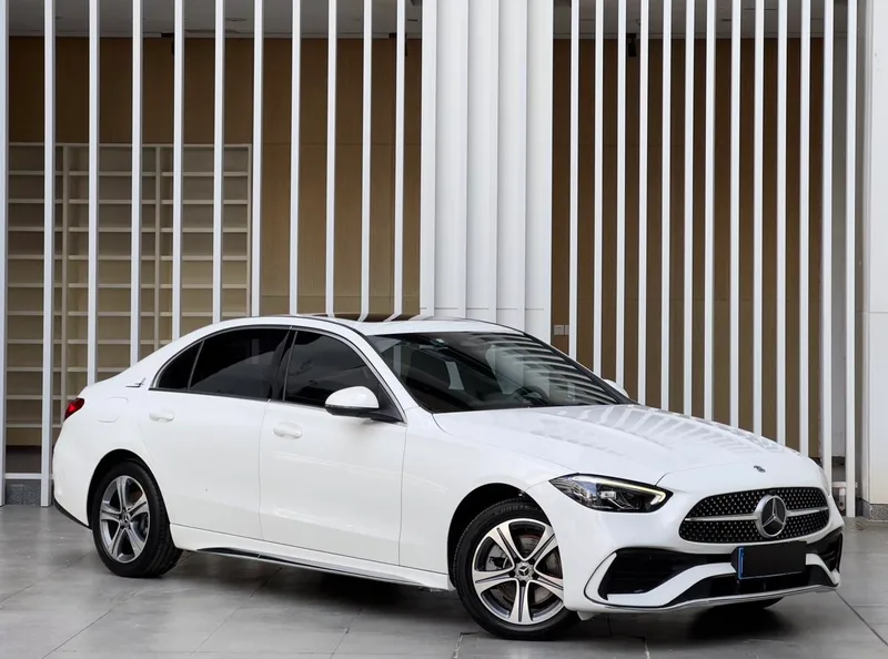 Mercedes-Benz C-Class 2022 C 200 L Sports version exterior photo 3 Mercedes-Benz C-Class 2022 C 200 L Sports version exterior photo 3