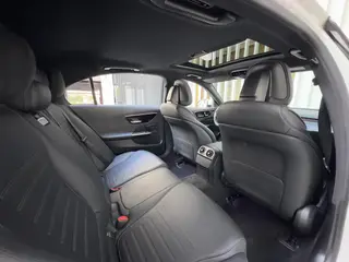 Mercedes-Benz C-Class 2022 C 200 L Sports version interior photo 17 Mercedes-Benz C-Class 2022 C 200 L Sports version interior photo 17
