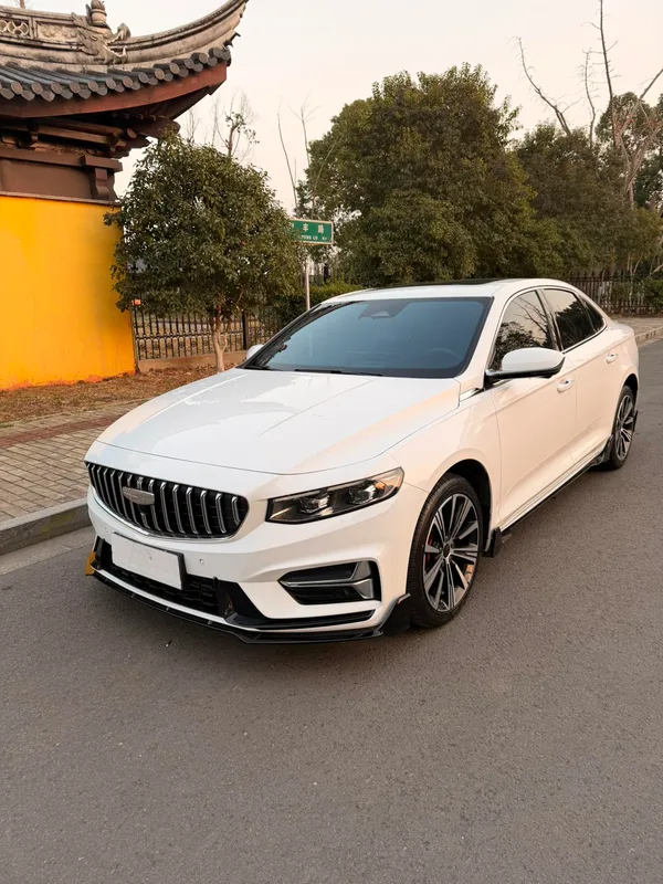 Geely Preface 2025 1.5T Oriental Yao Kunlun Edition exterior photo 1 Geely Preface 2025 1.5T Oriental Yao Kunlun Edition exterior photo 1