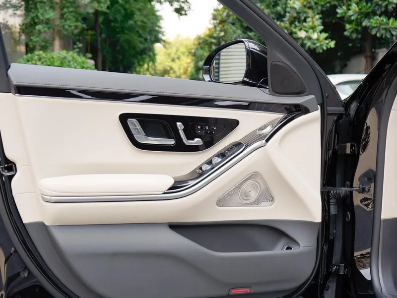 Mercedes-Benz S-Class 2024 S 450 L 4MATIC interior photo 13