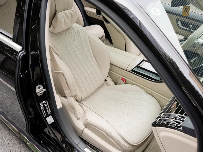 Mercedes-Benz S-Class 2024 S 450 L 4MATIC interior photo 17