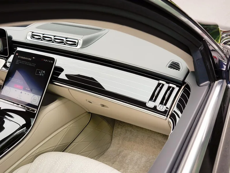 Mercedes-Benz S-Class 2024 S 450 L 4MATIC interior photo 18
