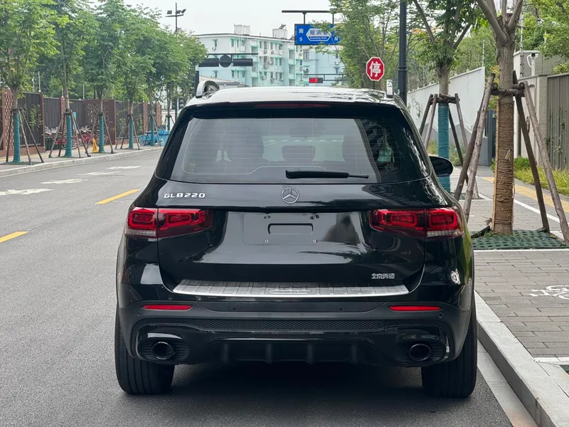 Mercedes-Benz GLB 2021 GLB 200 Estilo de moda exterior foto 5 Mercedes-Benz GLB 2021 GLB 200 Estilo de moda exterior foto 5