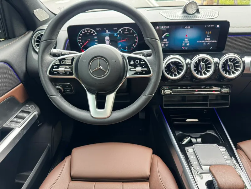 Mercedes-Benz GLB 2021 GLB 200 Estilo de moda interior foto 14 Mercedes-Benz GLB 2021 GLB 200 Estilo de moda interior foto 14