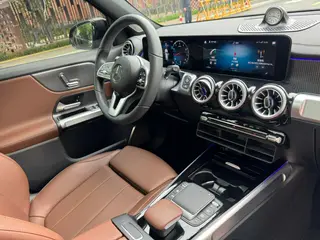 Mercedes-Benz GLB 2021 GLB 200 Estilo de moda interior foto 16 Mercedes-Benz GLB 2021 GLB 200 Estilo de moda interior foto 16