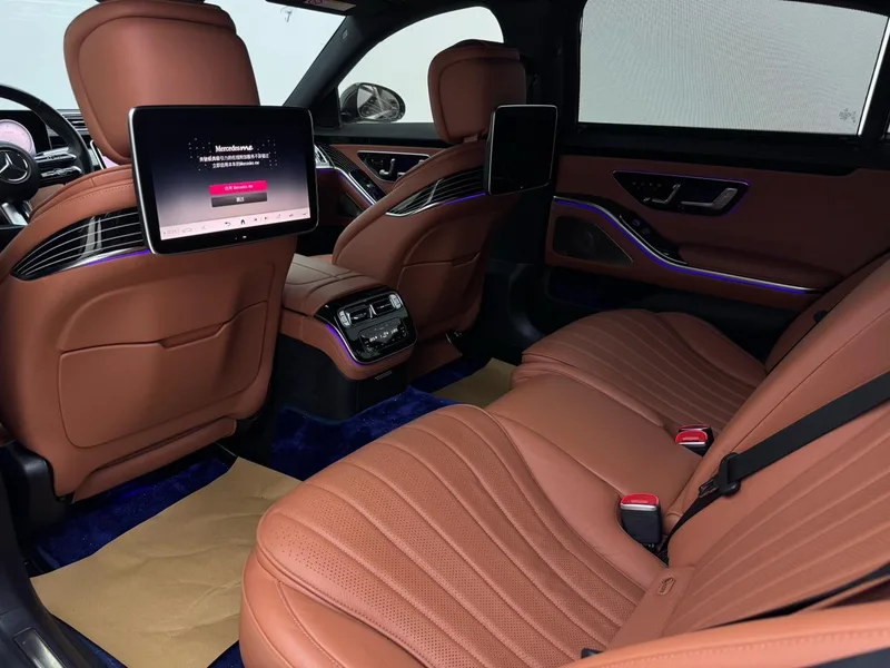 Mercedes-Benz S-Class 2023 S 450 L 4MATIC interior photo 9 Mercedes-Benz S-Class 2023 S 450 L 4MATIC interior photo 9