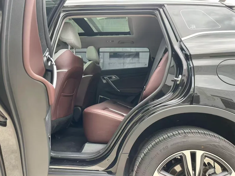 Geely Boyue 2022 1.8TD DCT Тип Чжия интерьер фото 6 Geely Boyue 2022 1.8TD DCT Тип Чжия интерьер фото 6