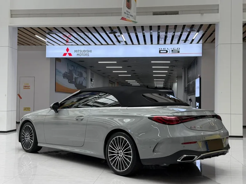 Mercedes-Benz CLE 2026 CLE 260 Convertible Coupe exterior photo 6