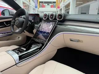 Mercedes-Benz CLE 2026 CLE 260 Convertible Coupe interior photo 16