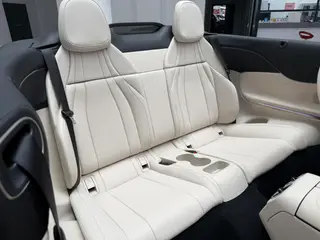 Mercedes-Benz CLE 2026 CLE 260 Convertible Coupe interior photo 17