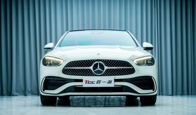 Mercedes-Benz C-Class 2023 C 260 L Спортивная версия экстерьер фото 2