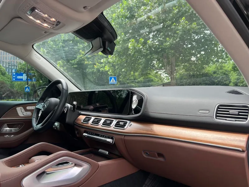 Mercedes-Benz GLE (Imported) 2025 GLE 450 4MATIC Estilo de moda exterior foto 4