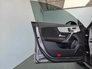 Mercedes-Benz CLA 2024 CLA 220 Four-door coupe interior photo 13 Mercedes-Benz CLA 2024 CLA 220 Four-door coupe interior photo 13