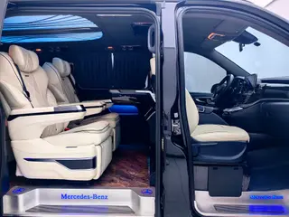 Mercedes-Benz Vito 2021 2.0T Elite Edition 7 seat interior photo 11 Mercedes-Benz Vito 2021 2.0T Elite Edition 7 seat interior photo 11