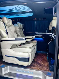 Mercedes-Benz Vito 2021 2.0T Elite Edition 7 seat interior photo 13 Mercedes-Benz Vito 2021 2.0T Elite Edition 7 seat interior photo 13