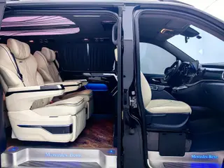 Mercedes-Benz Vito 2021 2.0T Elite Edition 7 seat interior photo 17 Mercedes-Benz Vito 2021 2.0T Elite Edition 7 seat interior photo 17