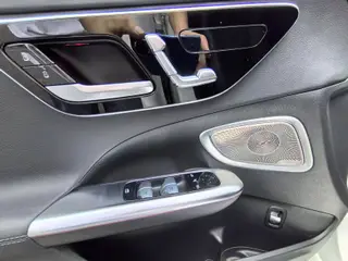 Mercedes-Benz C-Class 2022 C 260 L Version sportive de la nuit Hao intérieur photo 8