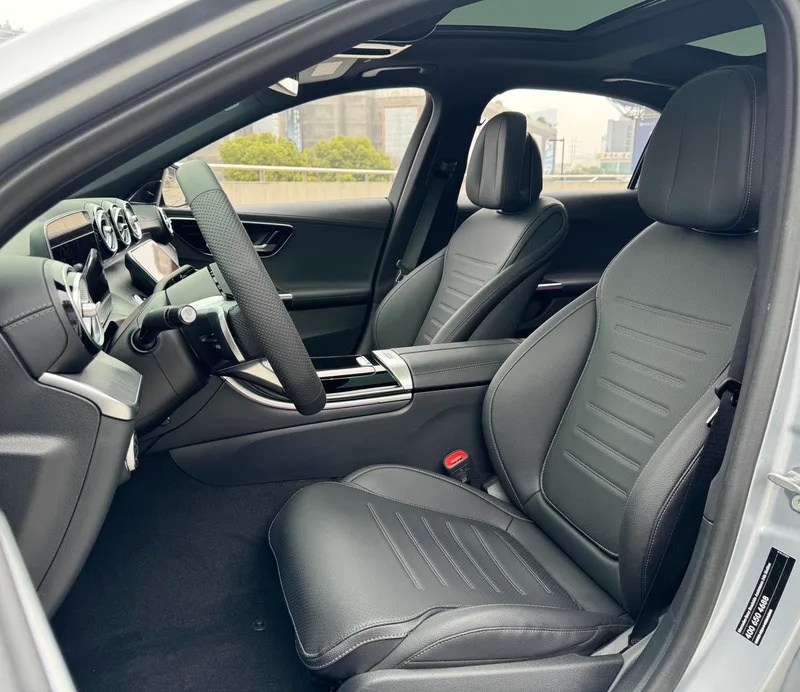 Mercedes-Benz C-Class 2023 C 260 L Hao Night Sports Edition exterior photo 5