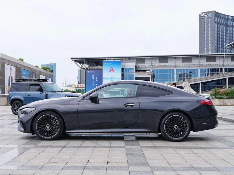 Mercedes-Benz CLE 2024 CLE 300 4MATIC Luxury coupe exterior photo 3