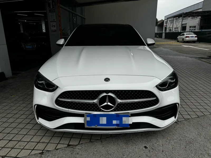 Mercedes-Benz C-Class 2025 C 260 L Sports version exterior photo 2