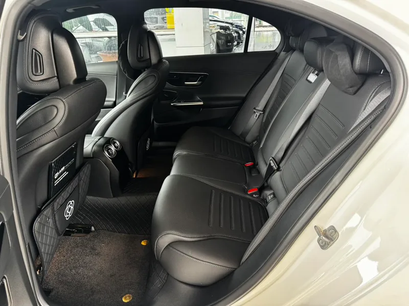 Mercedes-Benz C-Class 2025 C 260 L Sports version interior photo 14