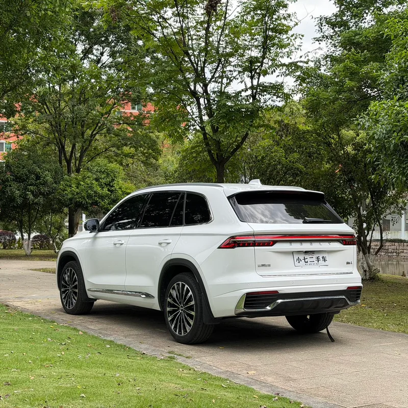 Geely Monjaro 2025 2.0TD Высокая работа автоматически с двумя приводами экстерьер фото 8 Geely Monjaro 2025 2.0TD Высокая работа автоматически с двумя приводами экстерьер фото 8