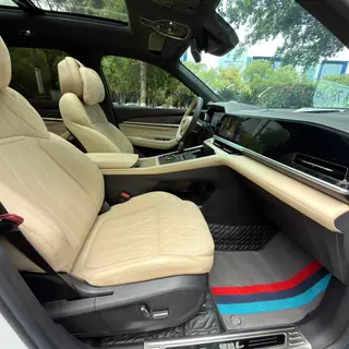 Geely Monjaro 2025 2.0TD Высокая работа автоматически с двумя приводами интерьер фото 17 Geely Monjaro 2025 2.0TD Высокая работа автоматически с двумя приводами интерьер фото 17