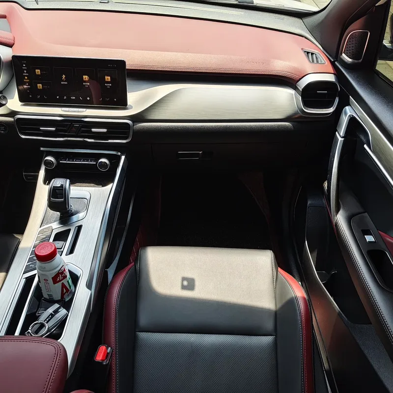 Geely Coolray 2019 Deportes 260T DCT Battle País VI interior foto 11 Geely Coolray 2019 Deportes 260T DCT Battle País VI interior foto 11