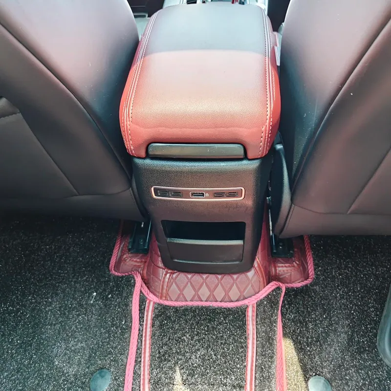 Geely Coolray 2019 Deportes 260T DCT Battle País VI interior foto 12 Geely Coolray 2019 Deportes 260T DCT Battle País VI interior foto 12