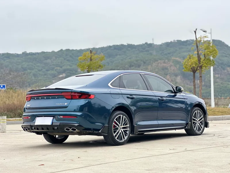 Geely Preface 2023 2.0T Solo esta versión verde exterior foto 4
