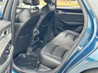 Geely Preface 2023 2.0T Solo esta versión verde interior foto 11