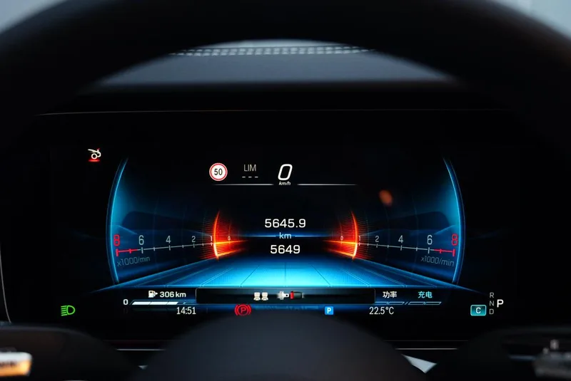 Mercedes-Benz AMG GT 2025 AMG GT 50 Voiture de sport à quatre portes édition spéciale chinoise intérieur photo 19 Mercedes-Benz AMG GT 2025 AMG GT 50 Voiture de sport à quatre portes édition spéciale chinoise intérieur photo 19
