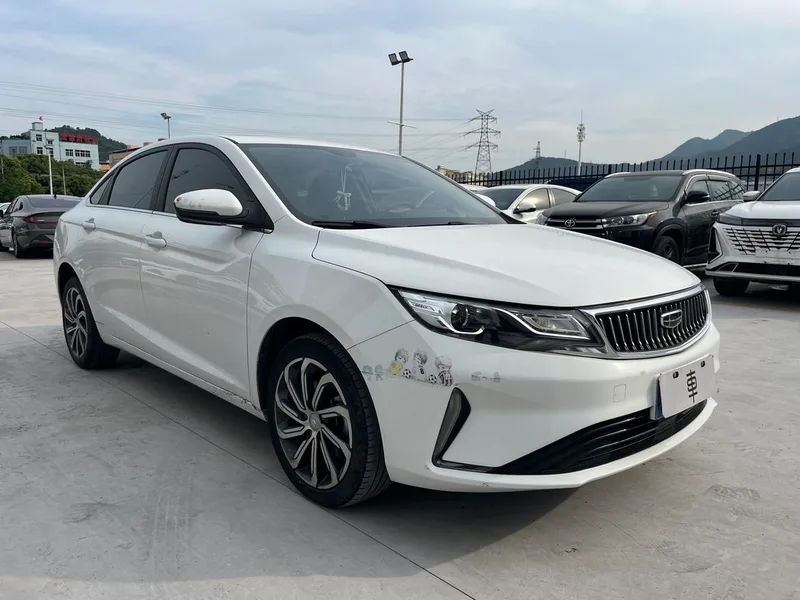 Geely Emgrand GL 2021 UP 1.4T CVT Tipo de collar exterior foto 3 Geely Emgrand GL 2021 UP 1.4T CVT Tipo de collar exterior foto 3