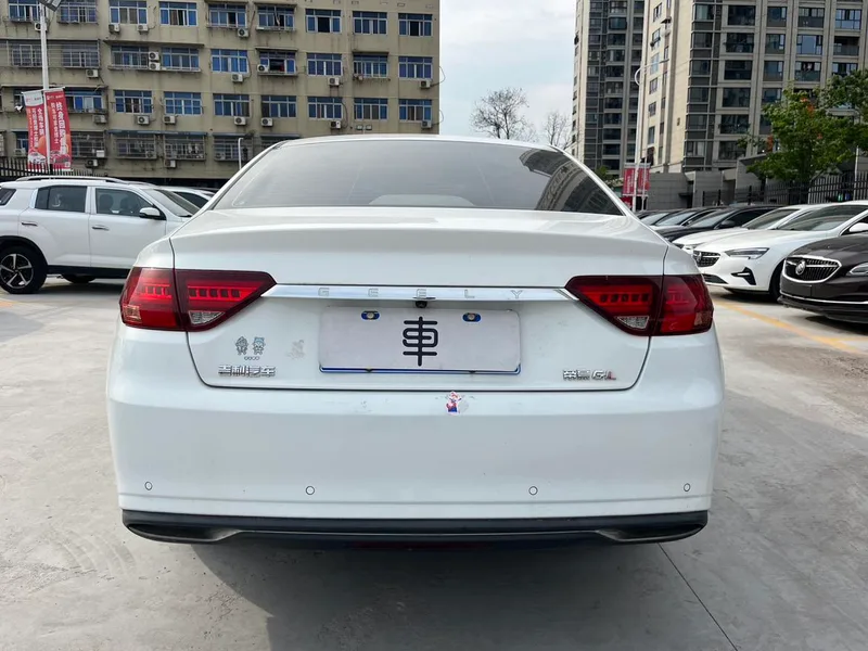 Geely Emgrand GL 2021 UP 1.4T CVT Tipo de collar exterior foto 6 Geely Emgrand GL 2021 UP 1.4T CVT Tipo de collar exterior foto 6