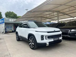 Geely ICON 2023 1.5TD Chocolate alcohol version exterior photo 3 Geely ICON 2023 1.5TD Chocolate alcohol version exterior photo 3