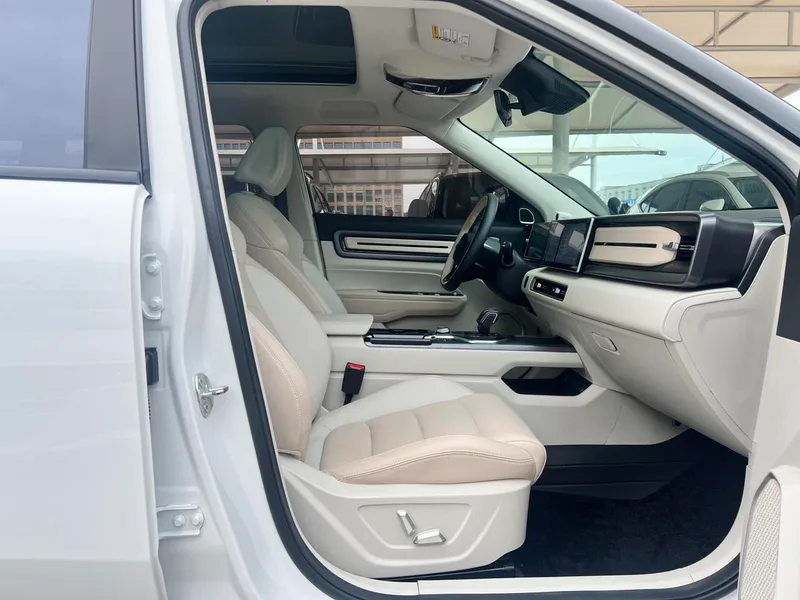 Geely ICON 2023 1.5TD Chocolate alcohol version exterior photo 8 Geely ICON 2023 1.5TD Chocolate alcohol version exterior photo 8