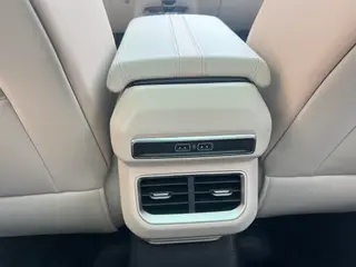 Geely ICON 2023 1.5TD Chocolate alcohol version interior photo 12 Geely ICON 2023 1.5TD Chocolate alcohol version interior photo 12