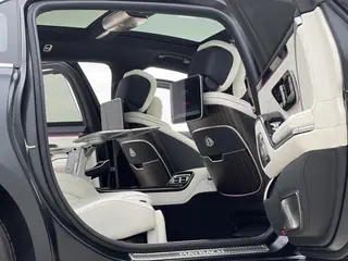 Mercedes-Benz Mercedes-Maybach S-Class 2022 S 680 4MATIC Première version ingénieuse extérieur photo 7 Mercedes-Benz Mercedes-Maybach S-Class 2022 S 680 4MATIC Première version ingénieuse extérieur photo 7